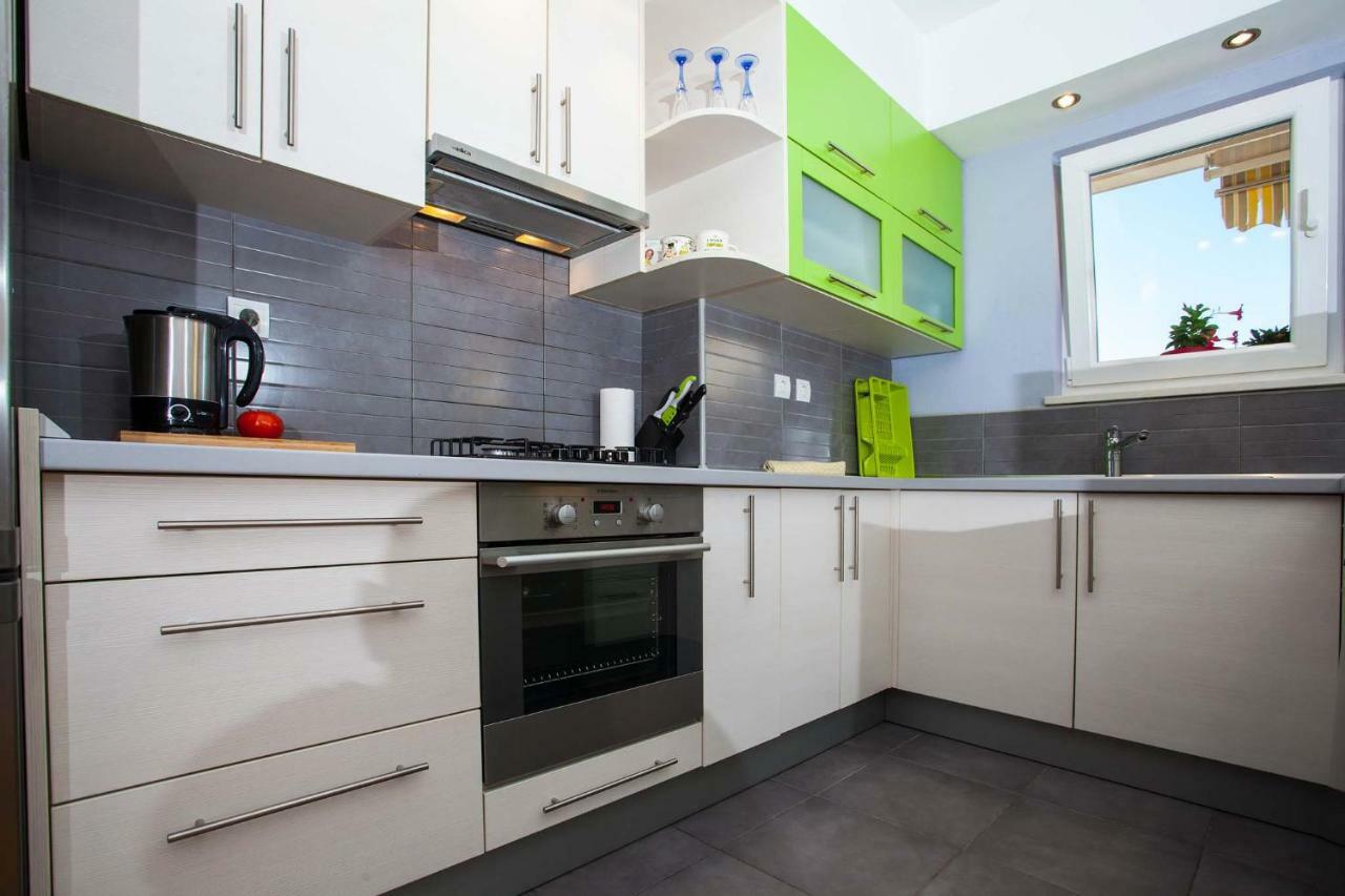 Apartment Sarena Makarska Ngoại thất bức ảnh